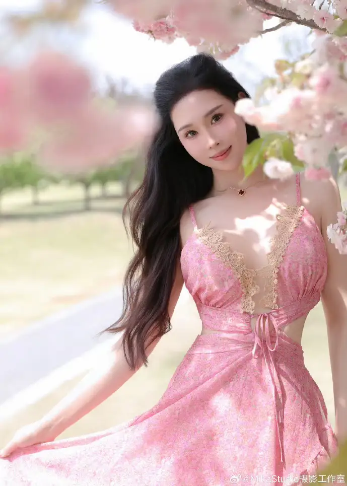 里昂黑帮据点搜查现场